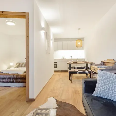 Arsa 14 アパート *